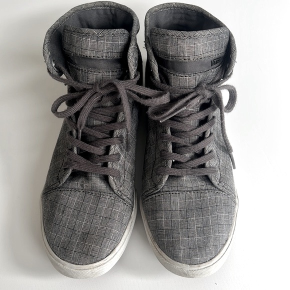 Vans High Tops- Rare Design! 6.5 - Picture 2 of 9